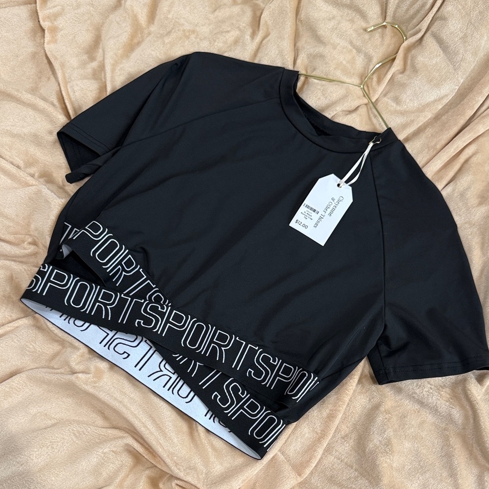 Black Sports Crop Top